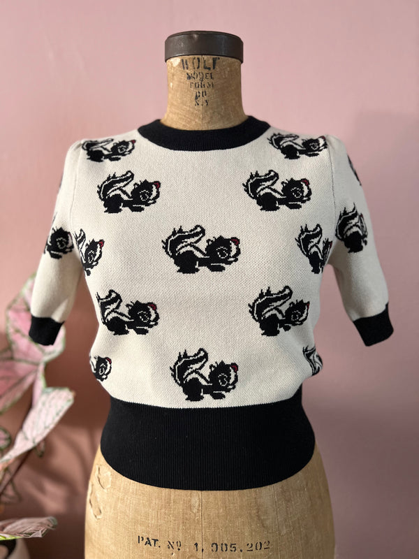 SKUNK HALF SLEEVE SWEATER