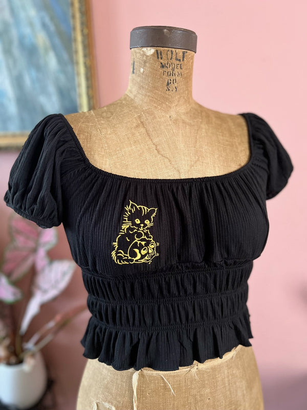 CAT PLAYING WITH SKULL EMBROIDERY PUFF SLEEVE TOP *BLACK