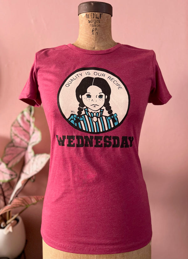 WEDNESDAY TEE *SCARLET
