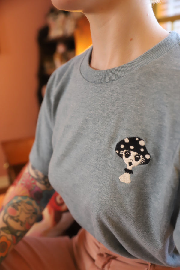 *UNISEX* MUSHROOM GIRL TEE *HEATHER PACIFIC