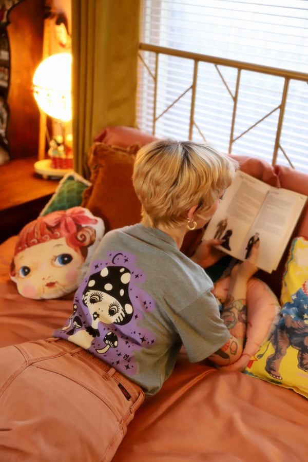 *UNISEX* MUSHROOM GIRL TEE *HEATHER PACIFIC