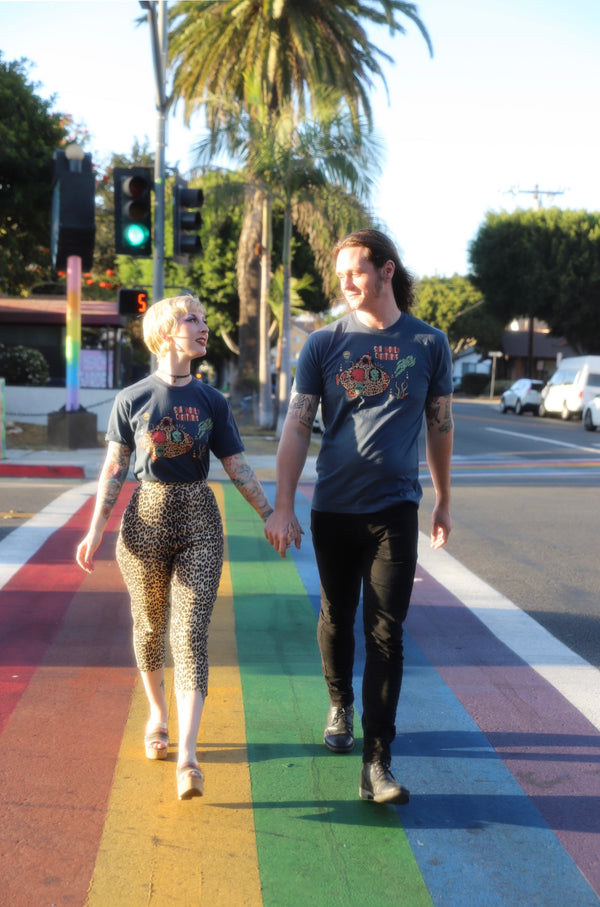 *Unisex SEA WORLD CREATURES TEE *MIDNIGHT NAVY