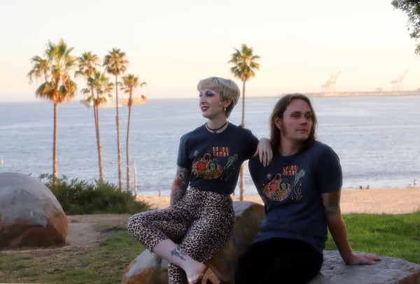 *Unisex SEA WORLD CREATURES TEE *MIDNIGHT NAVY