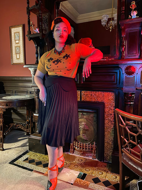 SPOOKY NIGHT SWEATER *MUSTARD