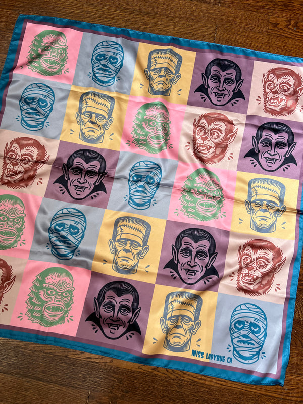 COLOR CREEP SCARF