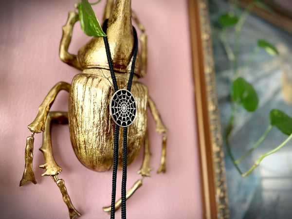 SPIDERWEB BOLO TIE