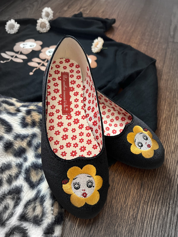 BAIT FOOTWEAR x MISS LADYBUG COLLABORATION "SWEET PEA" FLAT SHOES *BLACK