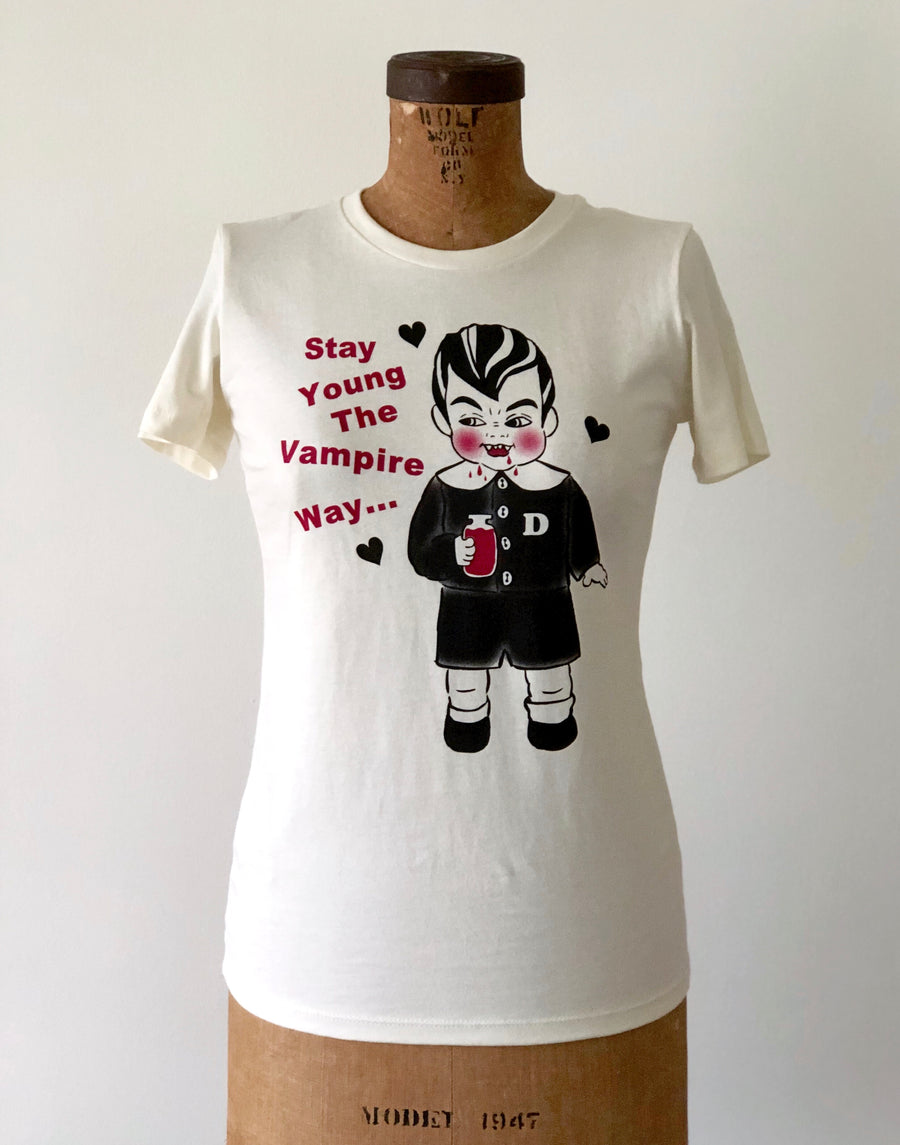 STAY YOUNG THE VAMPIRE WAY TEE *IVORY