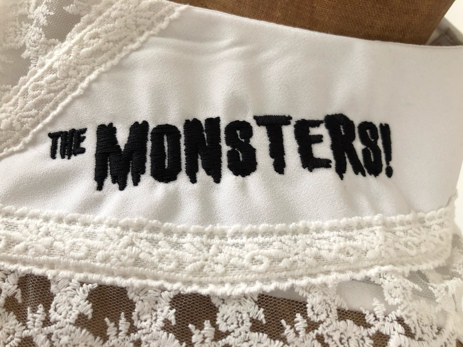 "THE MONSTERS" DETACHABLE COLLAR *WHITE
